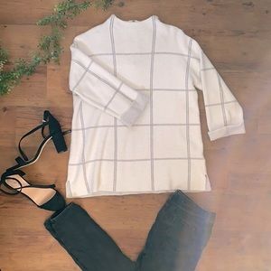 Tahari 3/4 sleeve knit shirt/sweater.